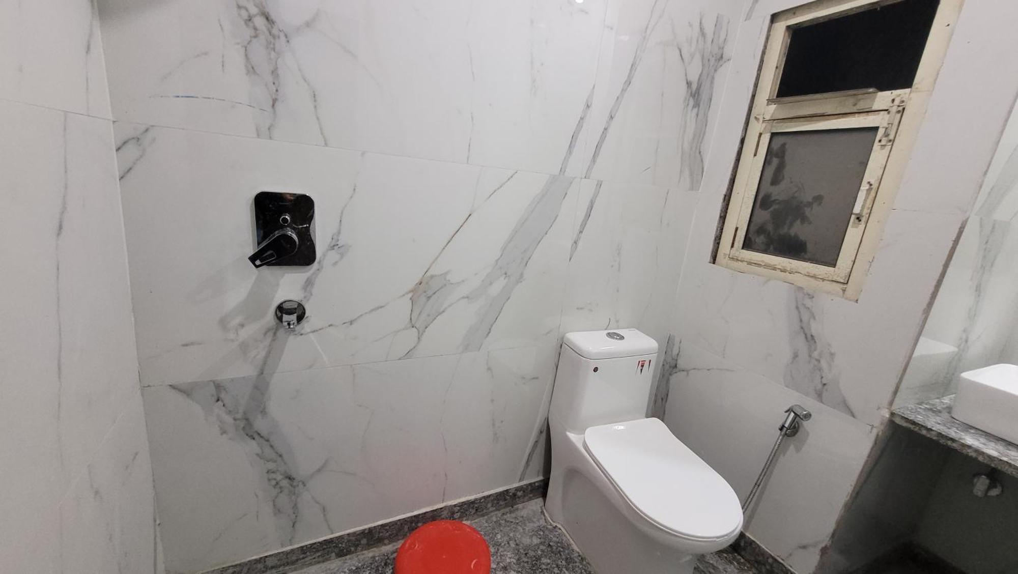 24 Hotel & Resort Агра Екстер'єр фото